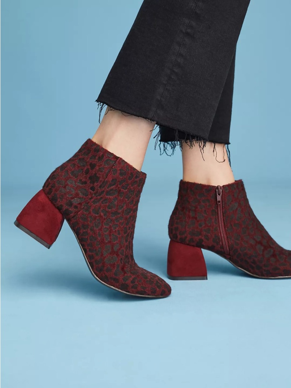 Anthropologie Vanessa Wu Leopard Ankle Booties 40 Burgundy Calf Hair Block Heel